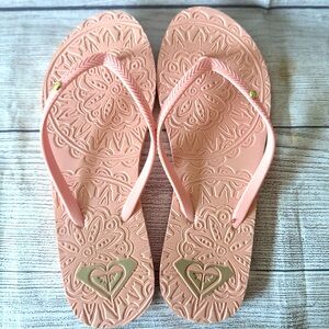 Women’s Pink Roxy Flip Flops